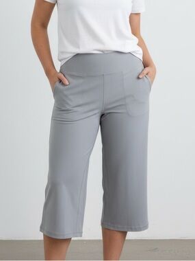 Lululemon Align Wide Leg Super-High-Rise Crop - Rhino Grey
